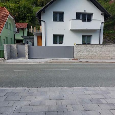 Apartma Sava-Stol Jesenice Exteriör bild