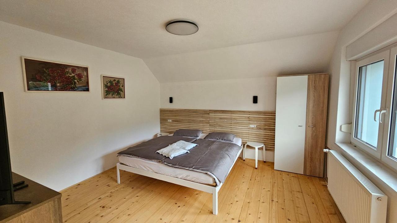 Apartma Sava-Stol Jesenice Exteriör bild
